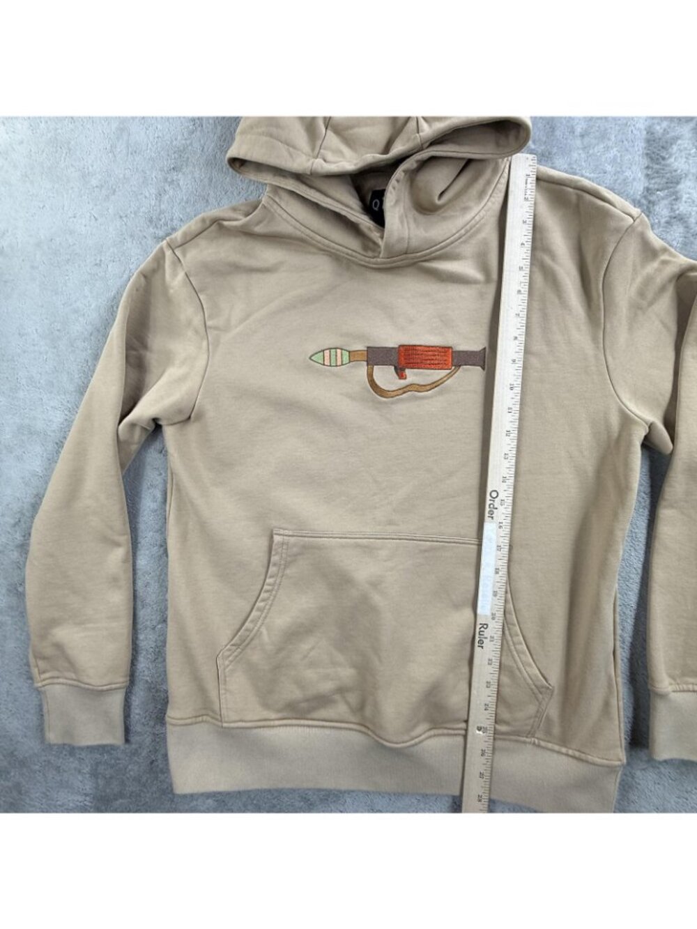 Qilo Hoodie Mens Large Beige Pullover Rocket Launcher Graphic Fleece Tactical - Picture 9 of 15